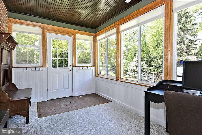 504 Lanark Way Silver Spring, MD 20901 - Photo 10 of 28 Interior (General)