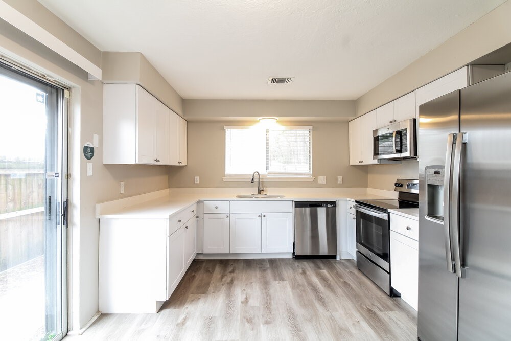 1206 Cable Way Crosby, TX 77532 - Photo 6 of 16