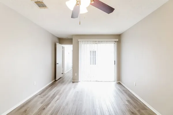 $1,680 | 1206 Cable Way, Crosby, TX 77532