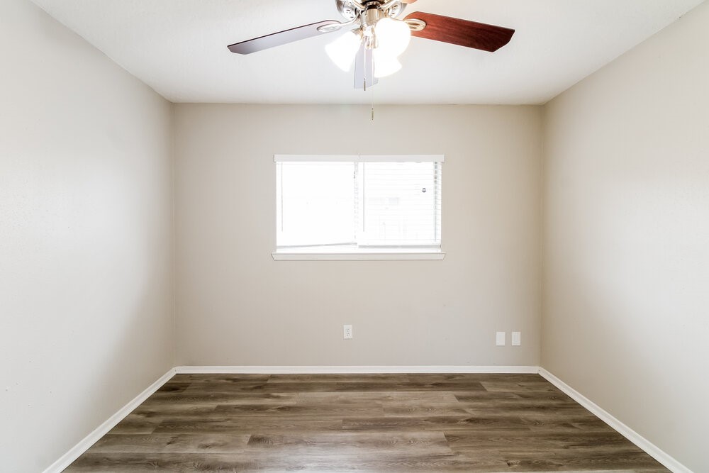 1206 Cable Way Crosby, TX 77532 - Photo 9 of 16