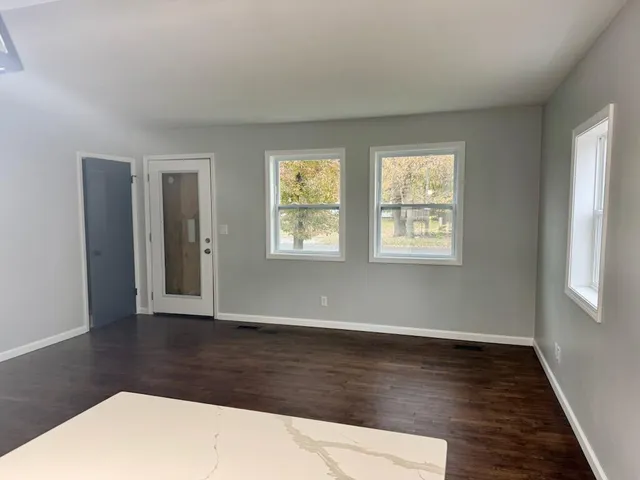 $175,900 | 3820 Lowcroft Avenue, Lansing, MI 48910