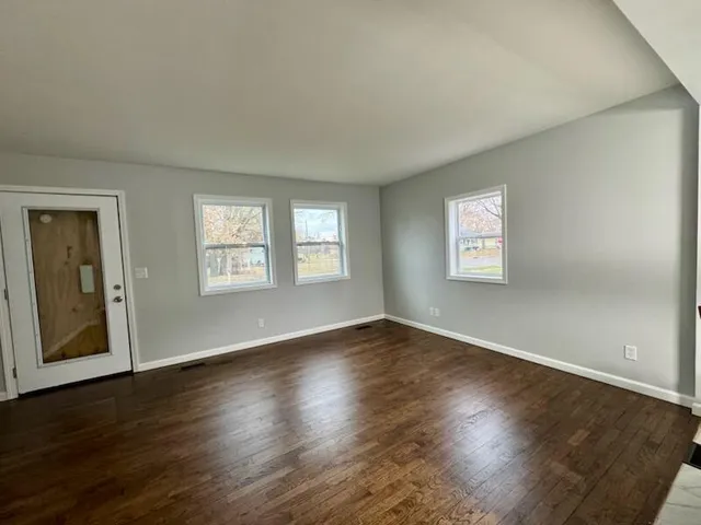 $175,900 | 3820 Lowcroft Avenue, Lansing, MI 48910