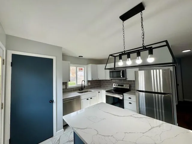 $175,900 | 3820 Lowcroft Avenue, Lansing, MI 48910