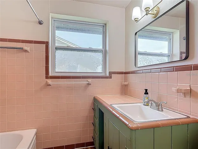 $249,000 | 243 South Hull Avenue, DeLand, FL 32720