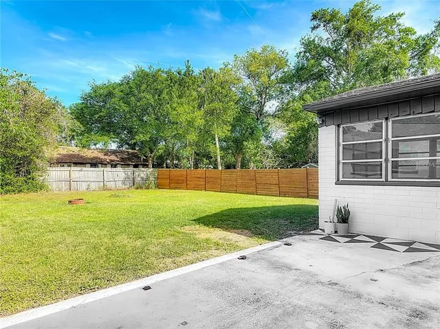 $249,000 | 243 South Hull Avenue, DeLand, FL 32720