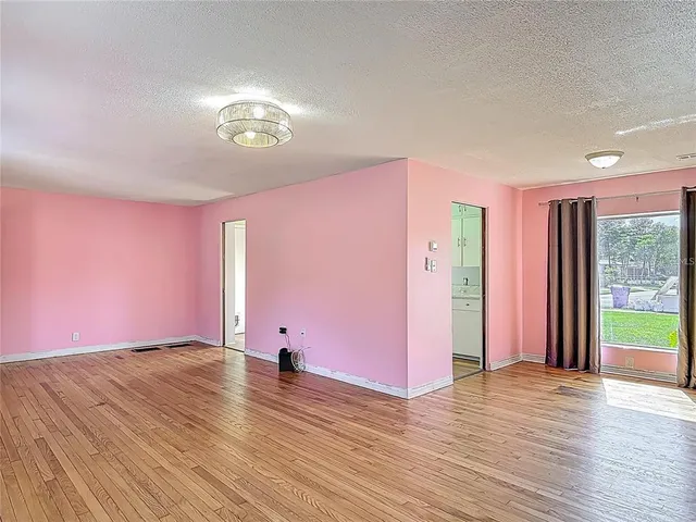 $249,000 | 243 South Hull Avenue, DeLand, FL 32720