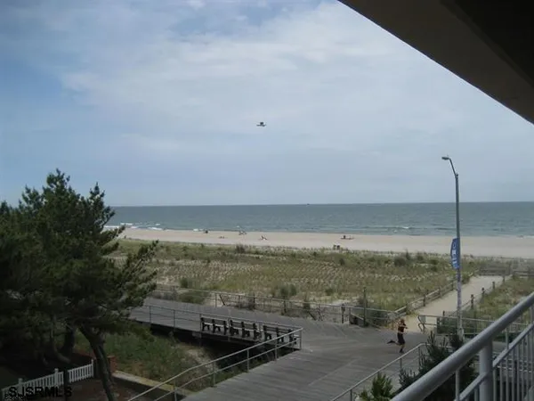 $26,000 | 6100 Boardwalk, Unit 208, Ventnor City, NJ 08406