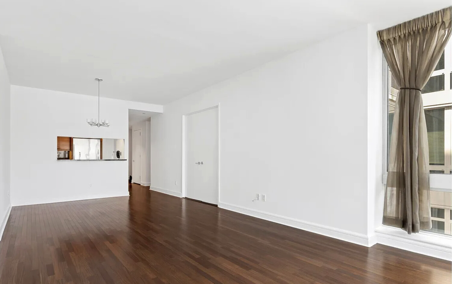 120 Riverside Boulevard, Unit 16J Manhattan, NY 10069 - Photo 2 of 11