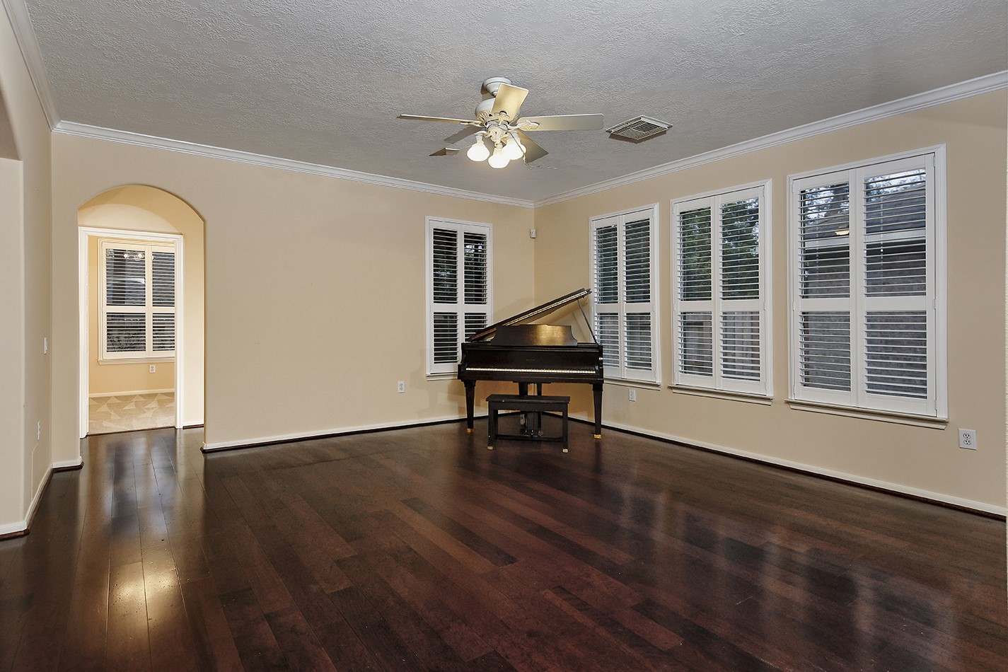 15 Lilac Ridge Place The Woodlands, TX 77384 - Photo 12 of 33