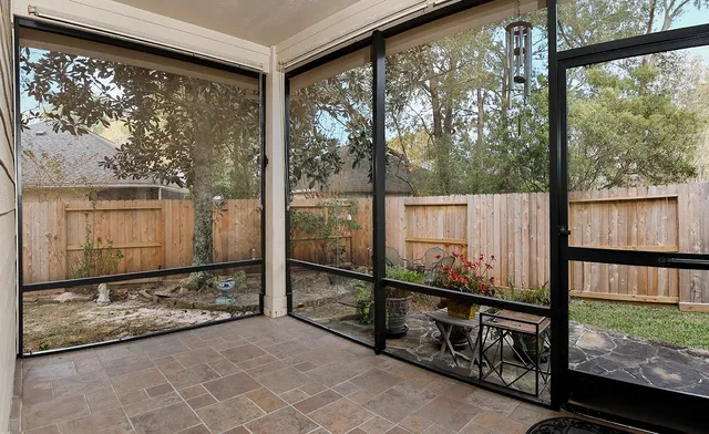 $357,000 | 15 Lilac Ridge Place, The Woodlands, TX 77384