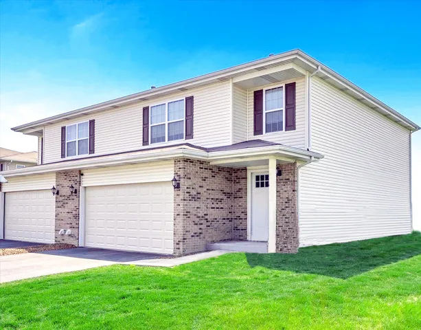 $299,900 | 1440 Somerset Drive, Beecher, IL 60401
