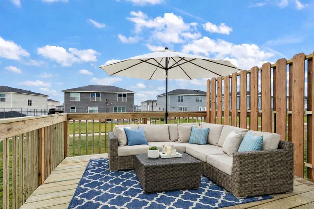 $299,900 | 1440 Somerset Drive, Beecher, IL 60401