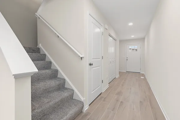 $289,900 | 1440 Somerset Drive, Beecher, IL 60401