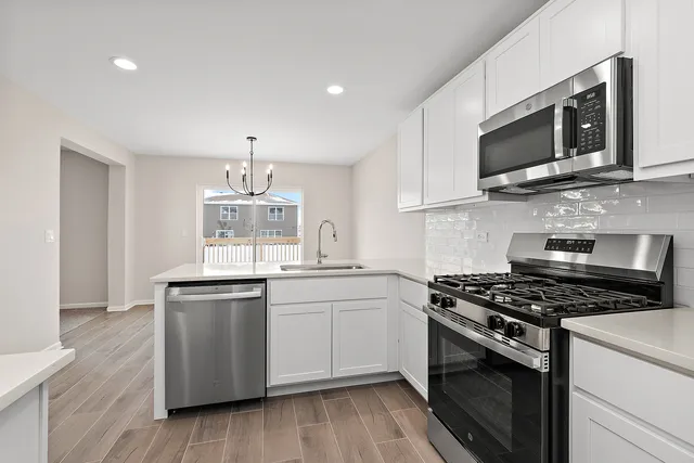 $299,900 | 1440 Somerset Drive, Beecher, IL 60401