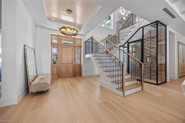 $16,900,000 | 3277 Gordon Drive, Naples, FL 34102