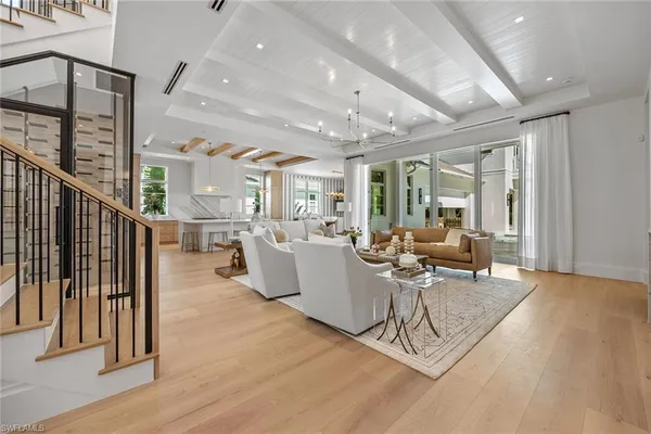 $16,700,000 | 3277 Gordon Drive, Naples, FL 34102