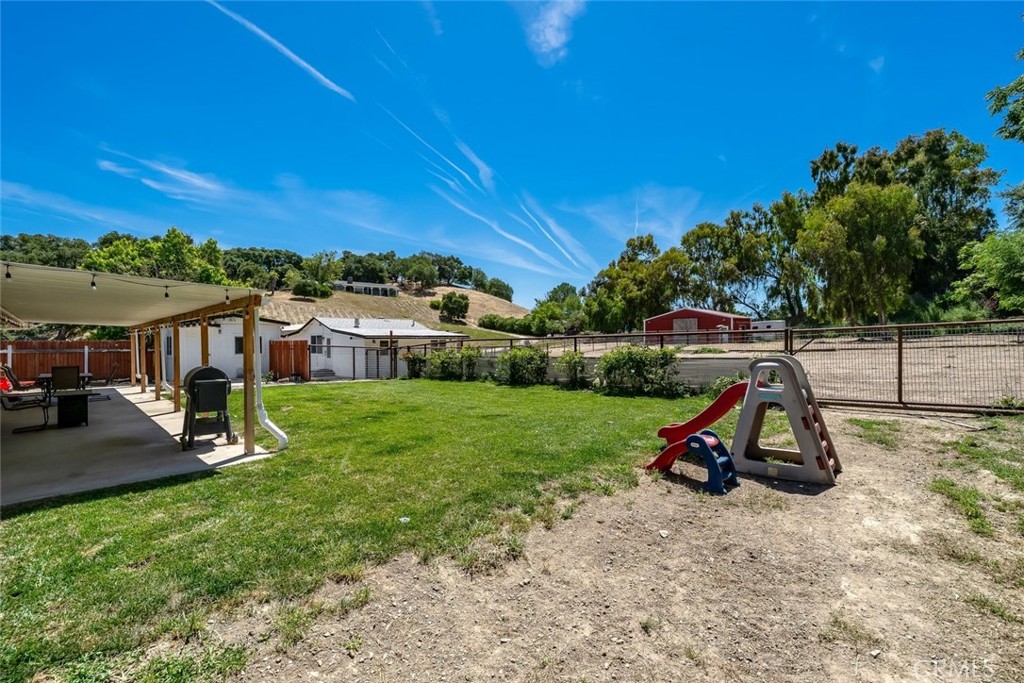 6115 Portola Road Atascadero, CA 93422 - Photo 16 of 64