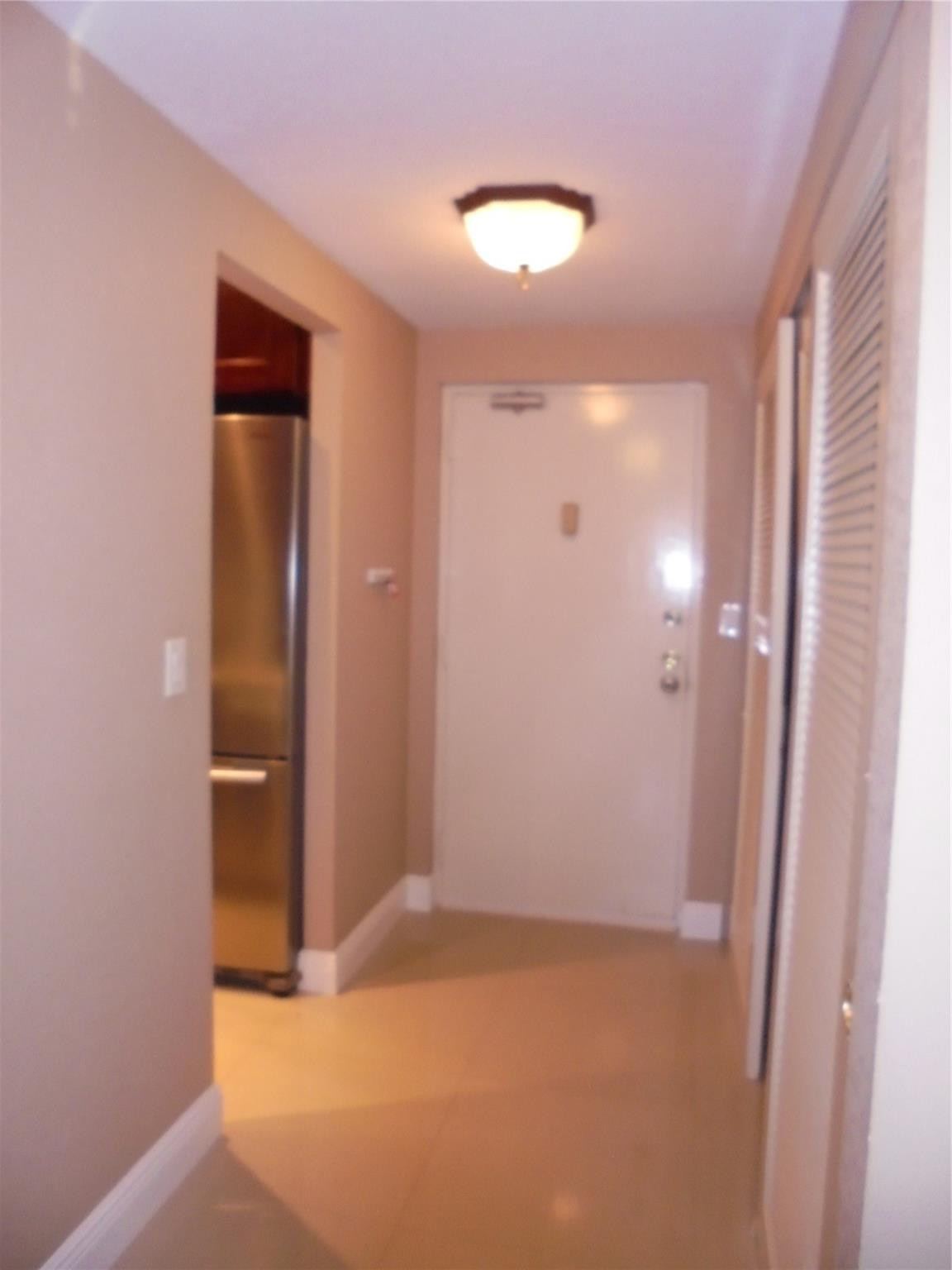 400 North Riverside Drive, Unit 401 Pompano Beach, FL 33062 - Photo 12 of 18 HALLWAY