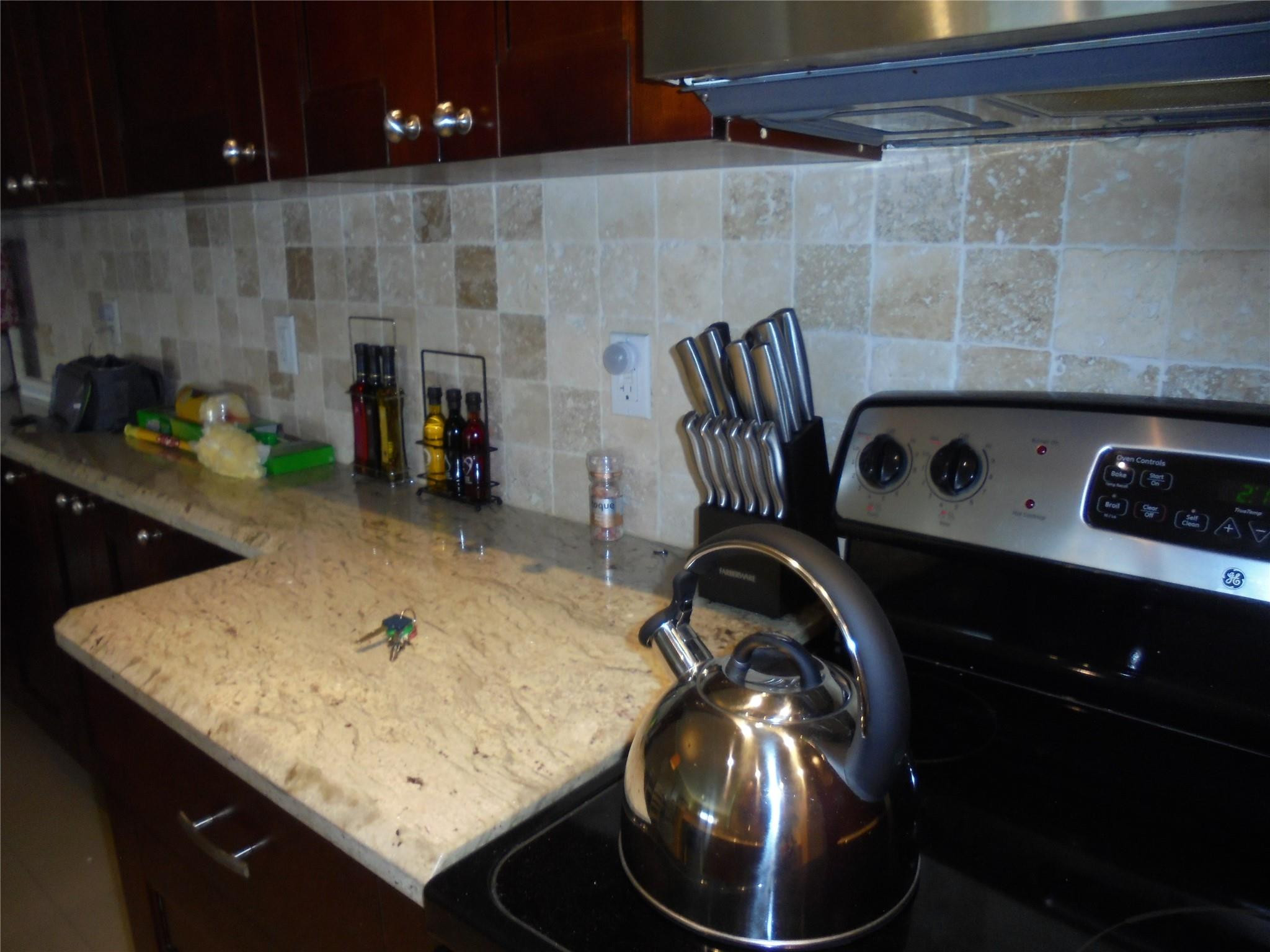 400 North Riverside Drive, Unit 401 Pompano Beach, FL 33062 - Photo 7 of 18 Photo 7