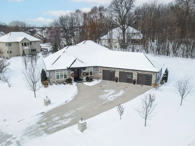 $854,000 | 900 Woodcrest Heights Drive, Menasha, WI 54952