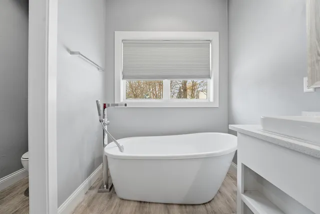 $854,000 | 900 Woodcrest Heights Drive, Menasha, WI 54952