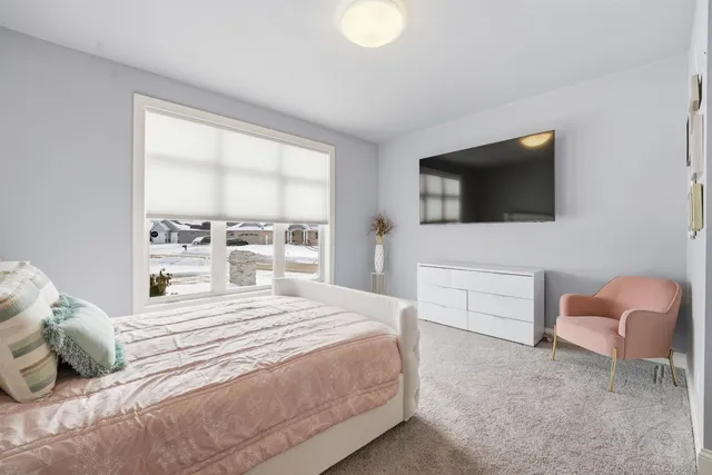 $854,000 | 900 Woodcrest Heights Drive, Menasha, WI 54952