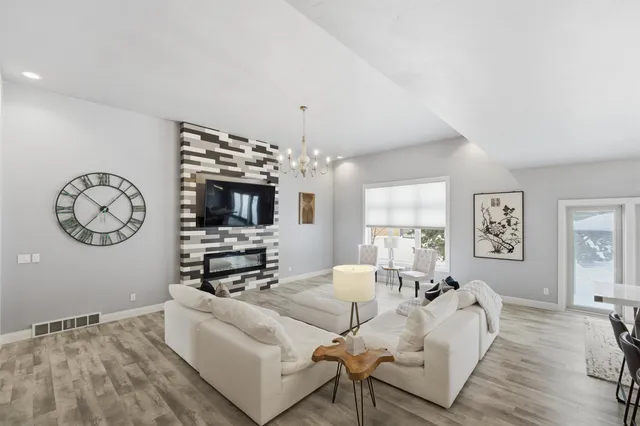 $854,000 | 900 Woodcrest Heights Drive, Menasha, WI 54952