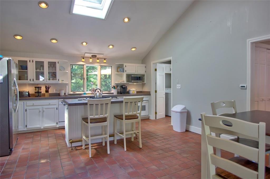 193 Sinnott Road Arundel, ME 04046 - Photo 7 of 30 Photo