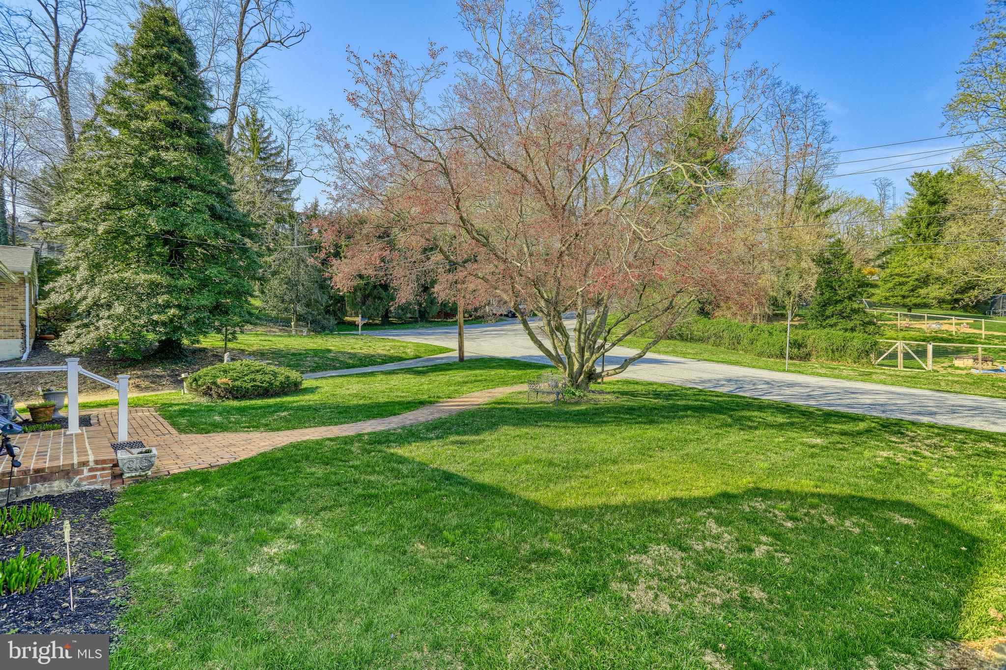 414 Locust Road York, PA 17403 - Photo 8 of 45