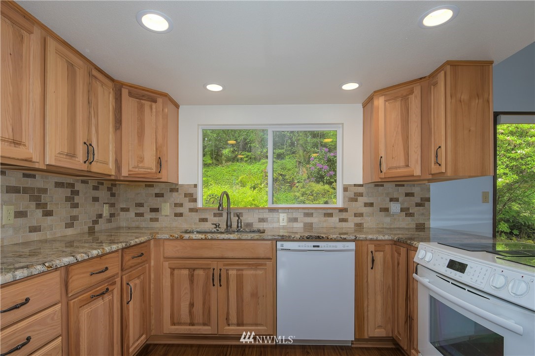276 Mill Creek Road Longview, WA 98632 - Photo 13 of 40