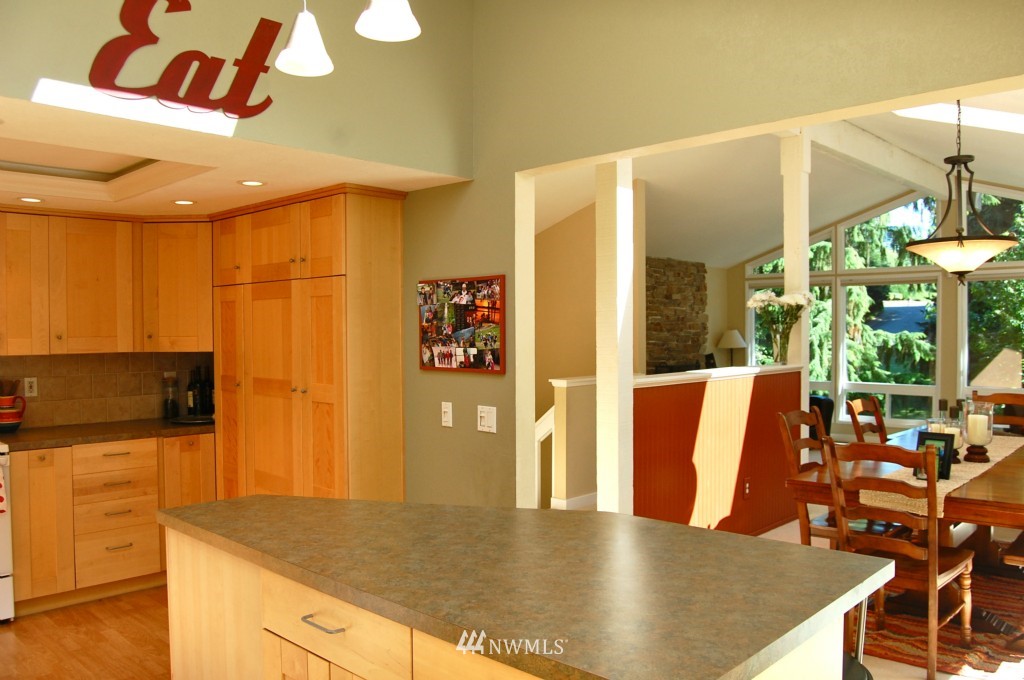 3025 211th Street Southeast Bothell, WA 98021 - Photo 8 of 25