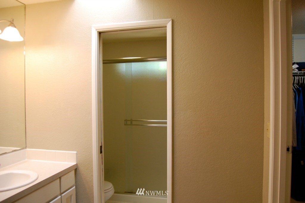 3025 211th Street Southeast Bothell, WA 98021 - Photo 10 of 25