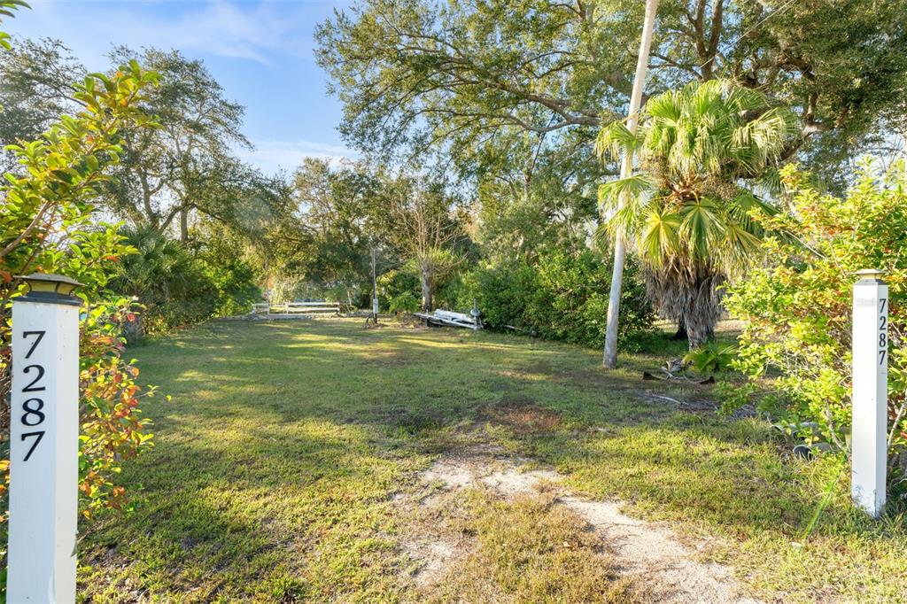 7287 Coventry Court Weeki Wachee, FL 34607 - Photo 12 of 16