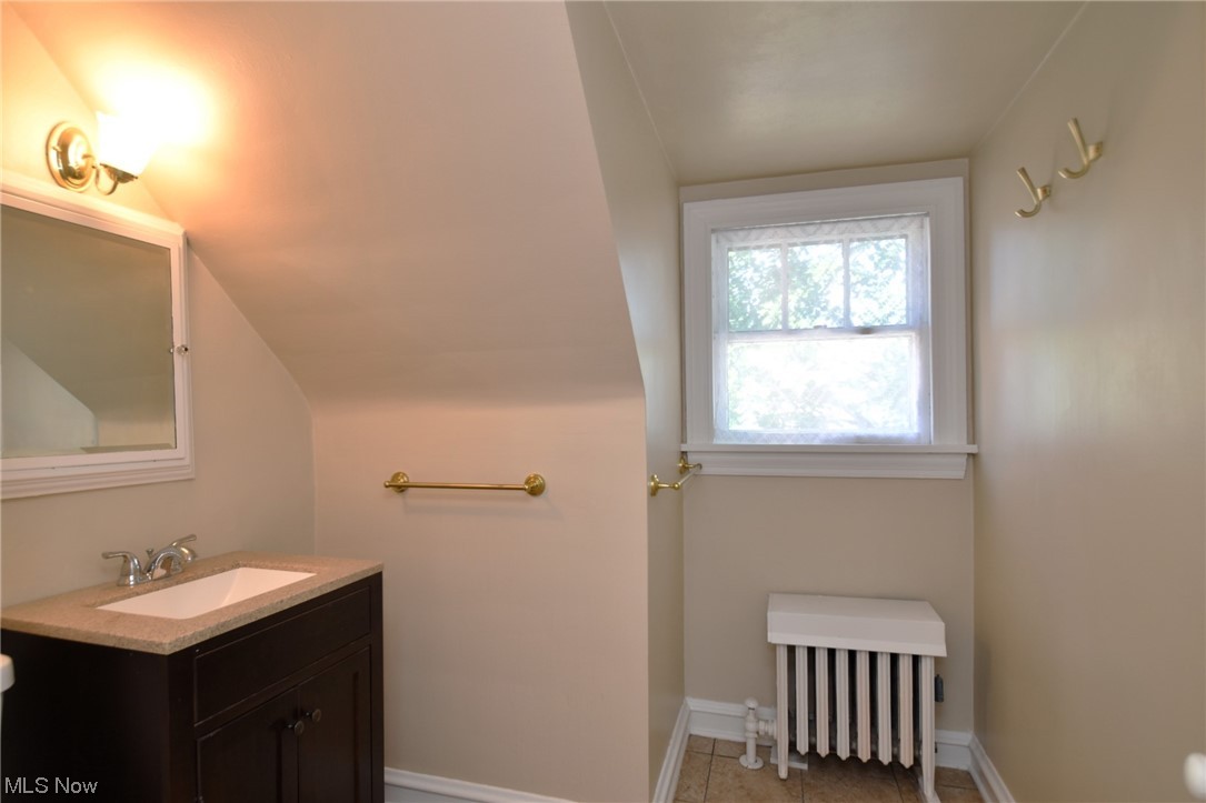 3270 Lansmere Road Shaker Heights, OH 44122 - Photo 25 of 32 Full Bath