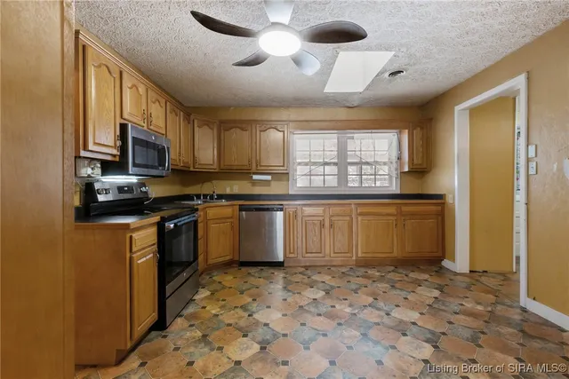 $240,000 | 606 Berkey Street, Salem, IN 47167