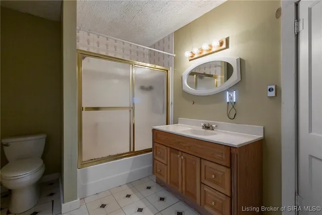 $240,000 | 606 Berkey Street, Salem, IN 47167