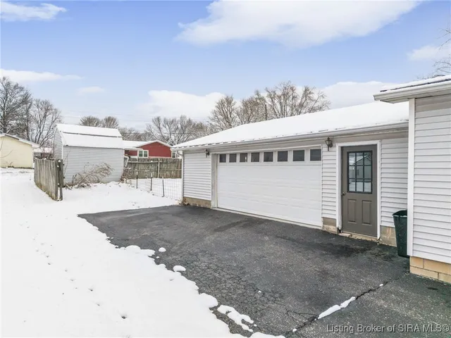 $240,000 | 606 Berkey Street, Salem, IN 47167