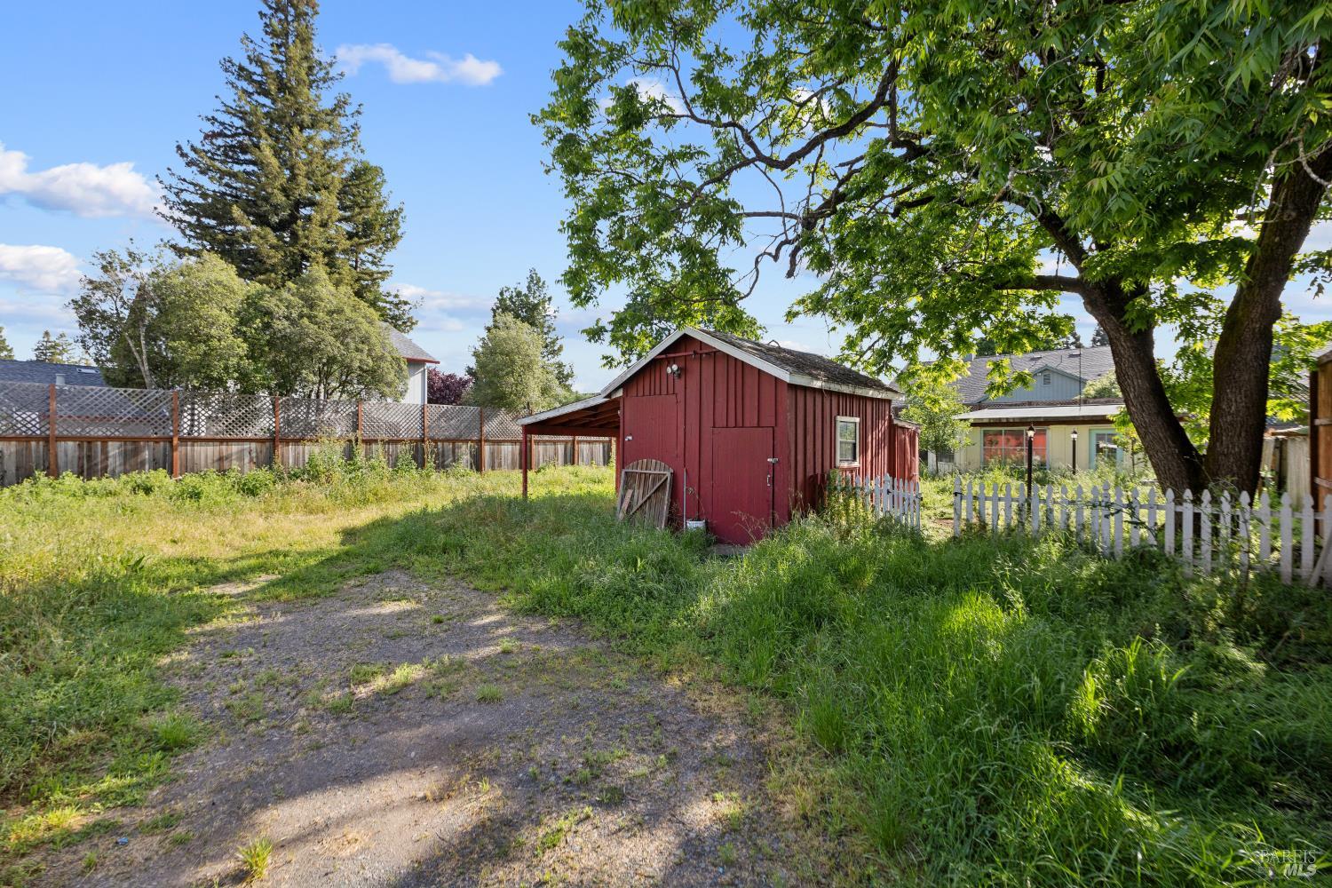 2457 Guerneville Road Santa Rosa, CA 95403 - Photo 11 of 35