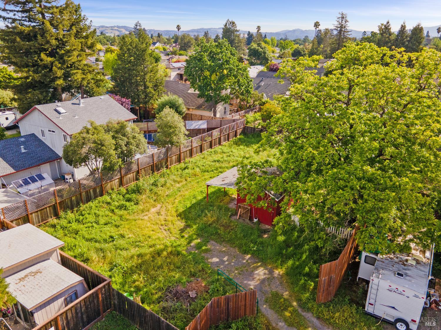 2457 Guerneville Road Santa Rosa, CA 95403 - Photo 9 of 35