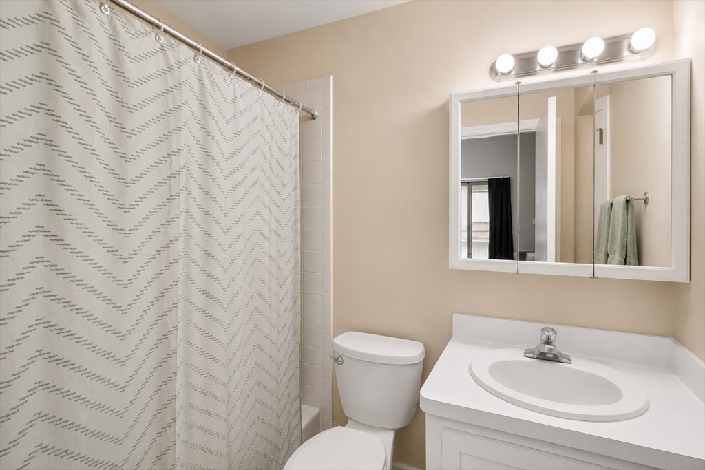 28 Edgerly Road, Unit 2 Boston, MA 02115 - Photo 15 of 21