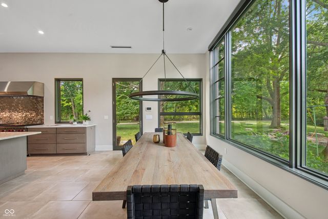 $2,650,000 | 6115 Stonegate Run, Zionsville, IN 46077