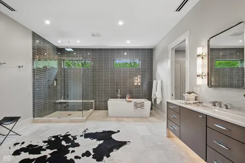 $2,650,000 | 6115 Stonegate Run, Zionsville, IN 46077