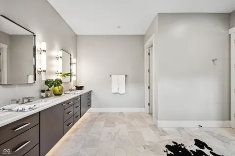 $2,650,000 | 6115 Stonegate Run, Zionsville, IN 46077