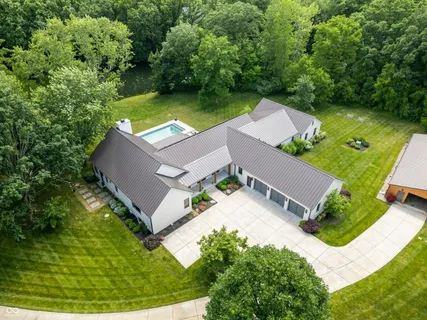 $2,650,000 | 6115 Stonegate Run, Zionsville, IN 46077