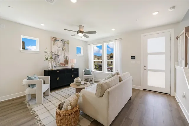 $274,990 | 511 Emory Xing Boulevard, Hutto, TX 78634