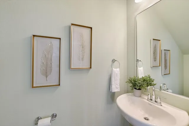 $274,990 | 511 Emory Xing Boulevard, Hutto, TX 78634