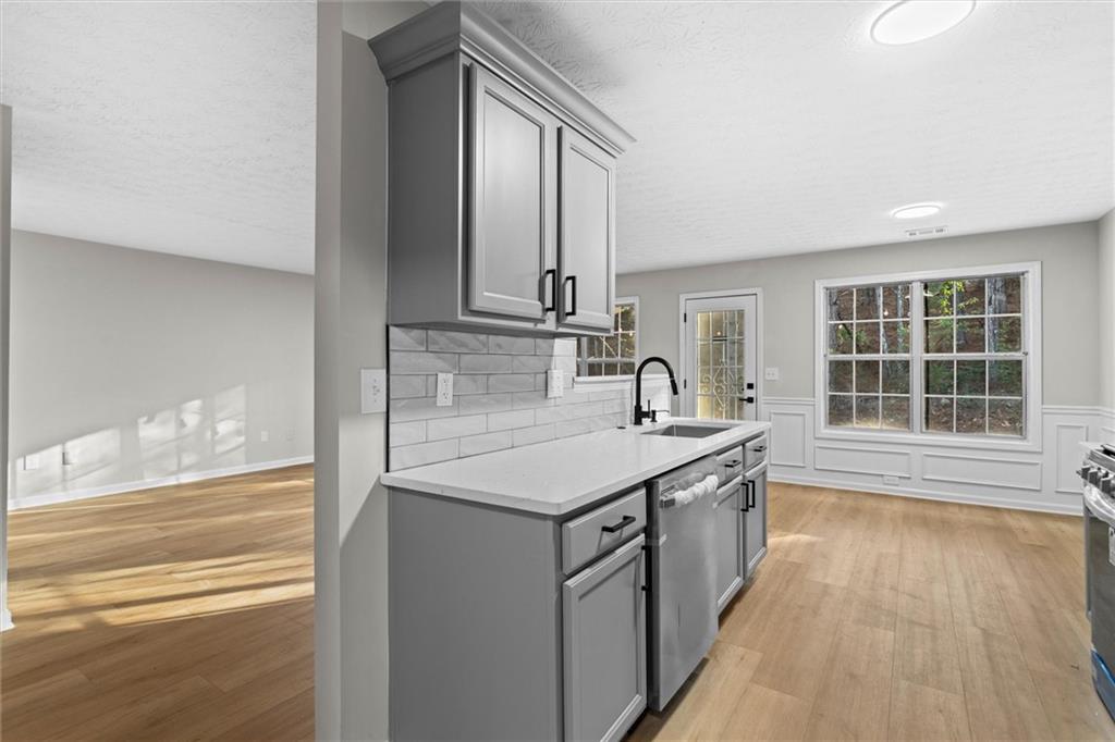 6261 Lake Valley Point Lithonia, GA 30058 - Photo 15 of 50