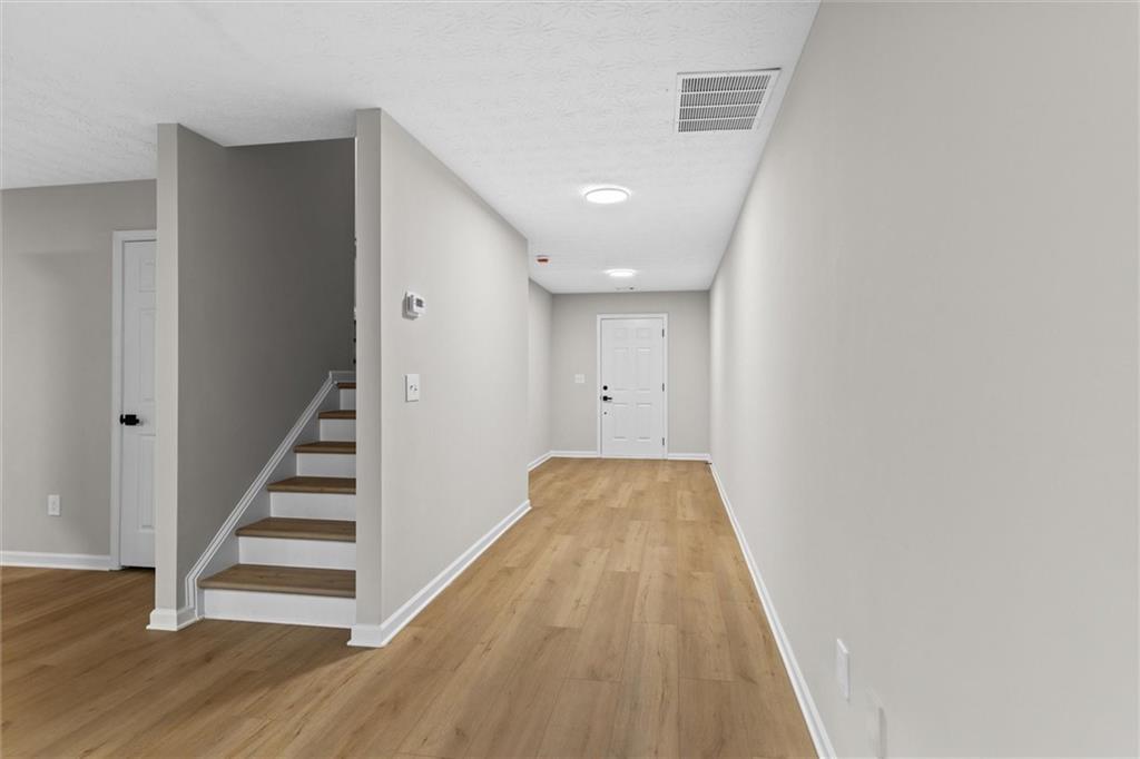 6261 Lake Valley Point Lithonia, GA 30058 - Photo 5 of 50