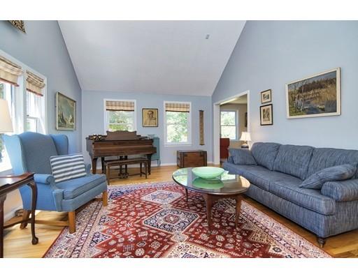7 Abby Road Westford, MA 01886 - Photo 10 of 29 Gallery Image 10