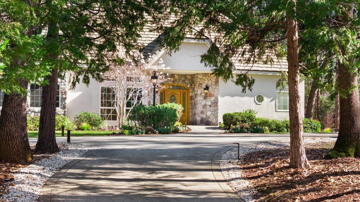12540 Beaver Drive Grass Valley, CA 95945 - Photo 4 of 98